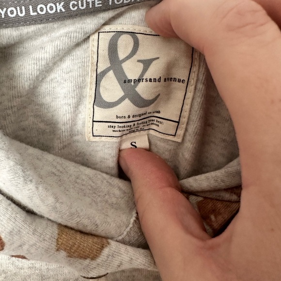 Floral Hoodie with Earthy Tones - Picture 3 of 3